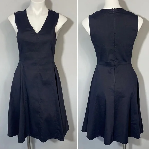 THEORY LINEN KALSINGTON FIT & FLARE DRESS 4 NAVY BLUE MIDI SLEEVELESS POCKETS - Picture 4 of 16